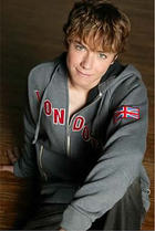 Jeremy Sumpter : SG_156915.jpg