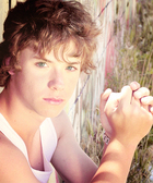 Jeremy Sumpter : jeremy-sumpter-1318270221.jpg