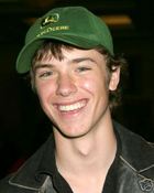 Jeremy Sumpter : jeremy_sumpter_1166583629.jpg