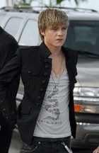 Jesse McCartney : TI4U_u1135706474.jpg