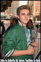 Jesse McCartney : TI4U_u1146836149.jpg