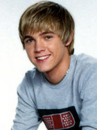 Jesse McCartney : TI4U_u1151342209.jpg