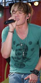 Jesse McCartney : TI4U_u1152068062.jpg