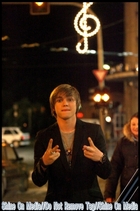 Jesse McCartney : TI4U_u1152411682.jpg