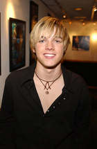 Jesse McCartney : TI4U_u1155236035.jpg