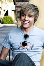 Jesse McCartney : TI4U_u1159374164.jpg