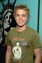 Jesse McCartney : jesse_mccartney_1165728393.jpg