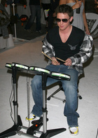 Jesse McCartney : jesse_mccartney_1260559428.jpg