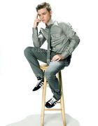 Jesse McCartney : jesse_mccartney_1260636792.jpg