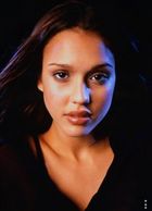 Jessica Alba : TI4U_u1137875098.jpg