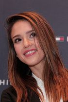 Jessica Alba : jessica-alba-1406486228.jpg