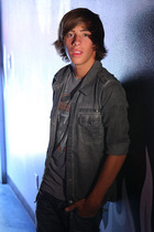 Jimmy Bennett : jimmy-bennett-1321028007.jpg