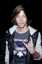 Jimmy Bennett : jimmy-bennett-1323453054.jpg