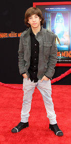 Jimmy Bennett : jimmy-bennett-1344532917.jpg