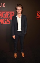 Joe Keery : joe-keery-1508558619.jpg