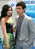 Joe Jonas : TI4U_u1274568546.jpg