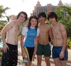 Joe Jonas : TI4U_u1276901771.jpg