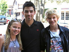 Joe Jonas : TI4U_u1286329342.jpg