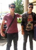 Joe Jonas : joe-jonas-1317782666.jpg