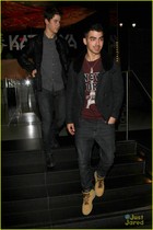 Joe Jonas : joe-jonas-1320368060.jpg