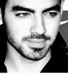 Joe Jonas : joe-jonas-1325178784.jpg