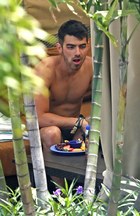 Joe Jonas : joe-jonas-1325180316.jpg