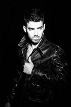 Joe Jonas : joe-jonas-1325180332.jpg