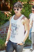 Joe Jonas : joe-jonas-1348239016.jpg