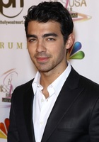 Joe Jonas : joe-jonas-1365493090.jpg