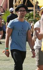 Joe Jonas : joe-jonas-1365968000.jpg