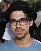 Joe Jonas : joe-jonas-1365980444.jpg