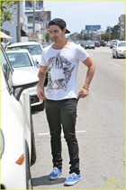 Joe Jonas : joe-jonas-1368118469.jpg