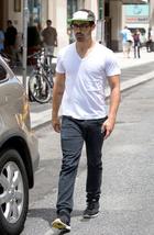 Joe Jonas : joe-jonas-1373012405.jpg