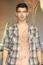 Joe Jonas : joe-jonas-1374261859.jpg