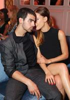 Joe Jonas : joe-jonas-1380738378.jpg