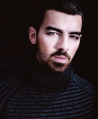 Joe Jonas : joe-jonas-1383158309.jpg