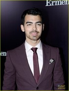 Joe Jonas : joe-jonas-1384011173.jpg