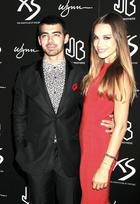 Joe Jonas : joe-jonas-1385481579.jpg