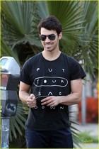 Joe Jonas : joe-jonas-1389907425.jpg