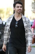 Joe Jonas : joe-jonas-1395505634.jpg