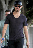 Joe Jonas : joe-jonas-1395505725.jpg