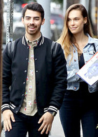 Joe Jonas : joe-jonas-1395505988.jpg