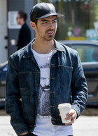 Joe Jonas : joe-jonas-1396439761.jpg