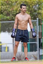 Joe Jonas : joe-jonas-1473980278.jpg