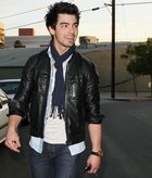 Joe Jonas : joejonas_1263255942.jpg