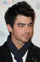 Joe Jonas : joejonas_1263415564.jpg