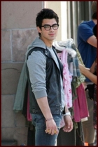 Joe Jonas : joejonas_1270749197.jpg