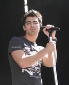 Joe Jonas : joejonas_1289925239.jpg