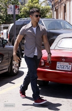 Joe Jonas : joejonas_1308330621.jpg