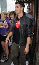 Joe Jonas : joejonas_1309279414.jpg